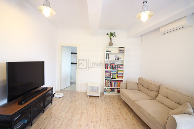 Straulesti/ Petrom City, apartament 3 camere, mobilat/utilat, etaj 2/3, bloc nou