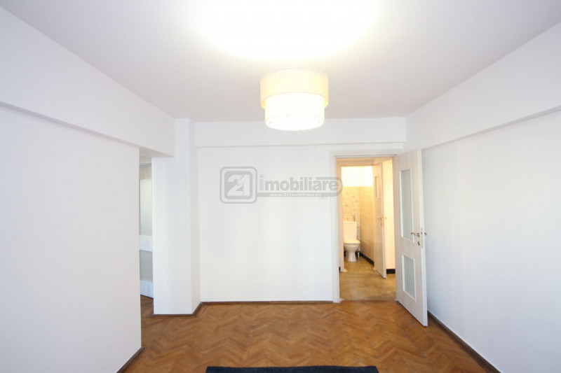 Calea Victoriei, apartament 3 camere, renovat, ideal locuinta/birou, etaj 1/7