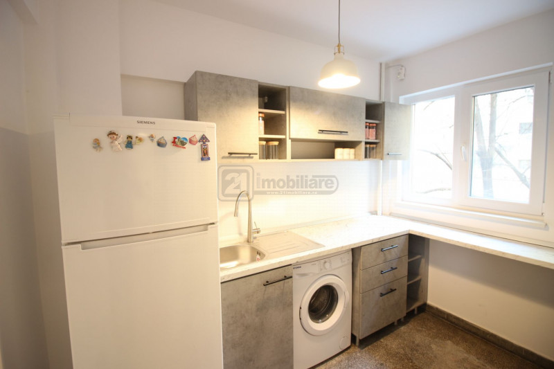 Calea Victoriei, apartament 3 camere, renovat, ideal locuinta/birou, etaj 1/7