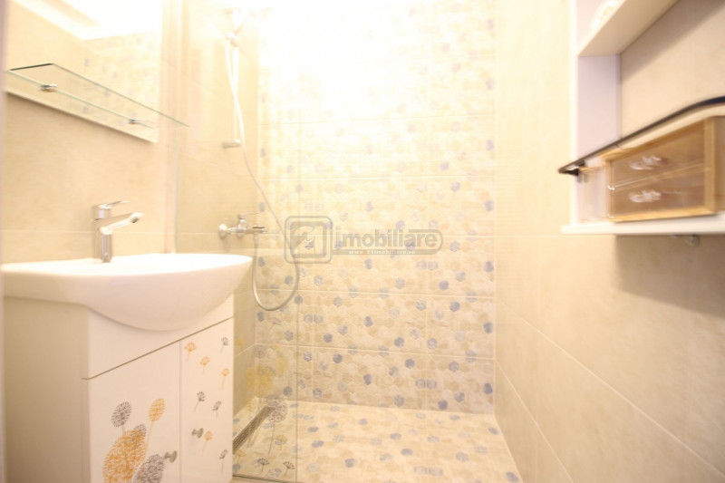 Calea Victoriei, apartament 3 camere, renovat, ideal locuinta/birou, etaj 1/7