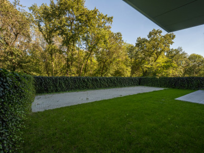 Apartament cu 5 camere, 4 bai, grădină 306 mp, 497 mp utili – Pines Residence