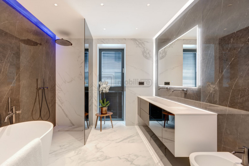 Pines Residence, apartament 4 camere, 212 mp, terasă 35 mp, mobilat/utilat lux
