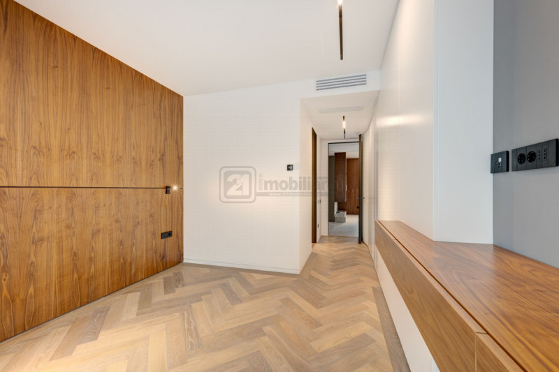 Pines Residence, apartament 4 camere, 212 mp, terasă 35 mp, mobilat/utilat lux