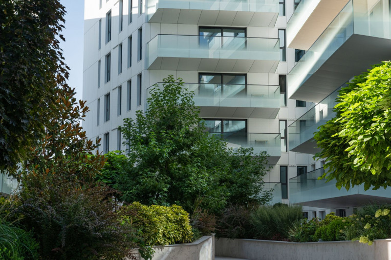 Apartament 4 camere, 3 băi, grădină 121 mp, orientare sud-vest, Pines Residence