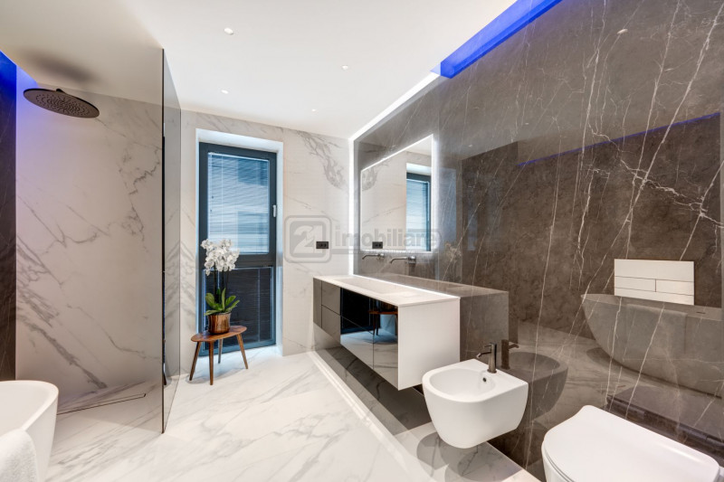 Pines Residence | Apartament 3 Camere | 135 mp | Terasă 38 mp