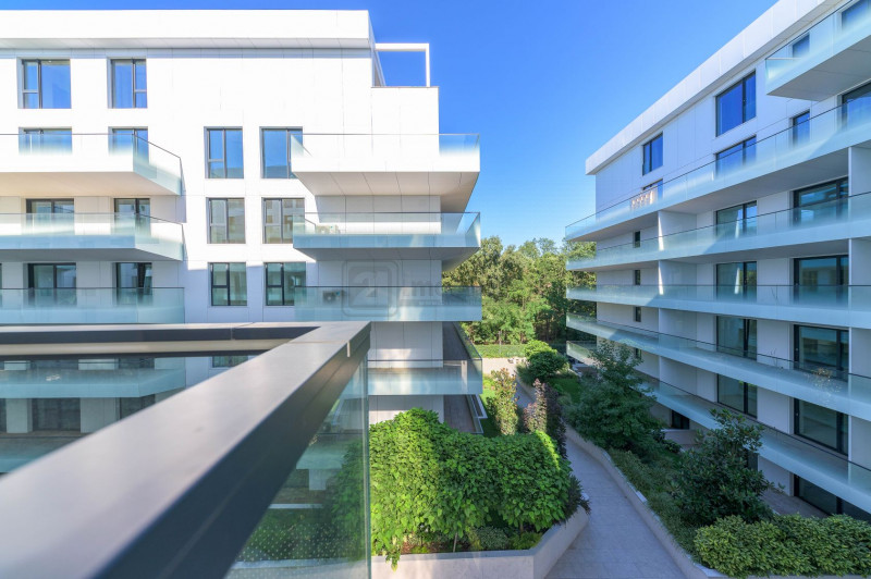 Pines Residence | Apartament 3 Camere | 135 mp | Terasă 38 mp