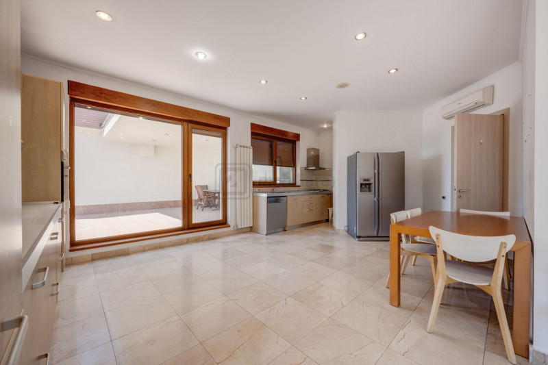 Herăstrău | Penthouse spectaculos 482 mp, 5 camere, terasă largă, view superb