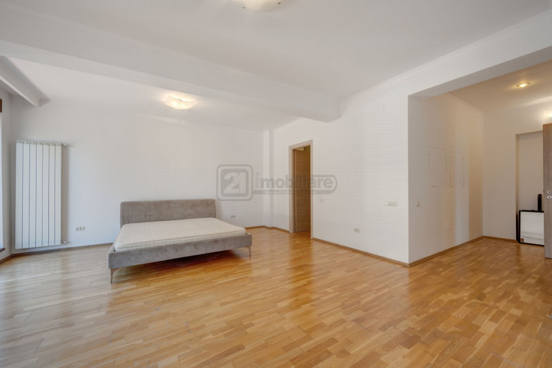 Herăstrău | Penthouse spectaculos 482 mp, 5 camere, terasă largă, view superb