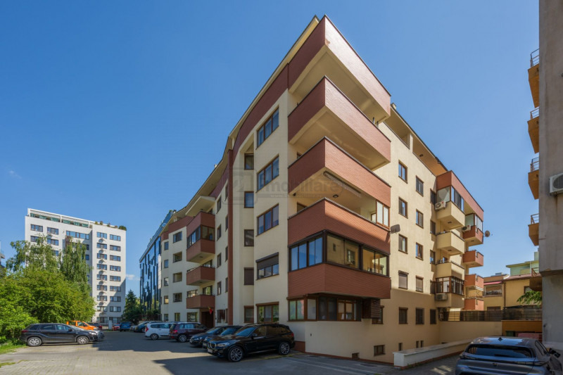 Herăstrău | Penthouse spectaculos 482 mp, 5 camere, terasă largă, view superb