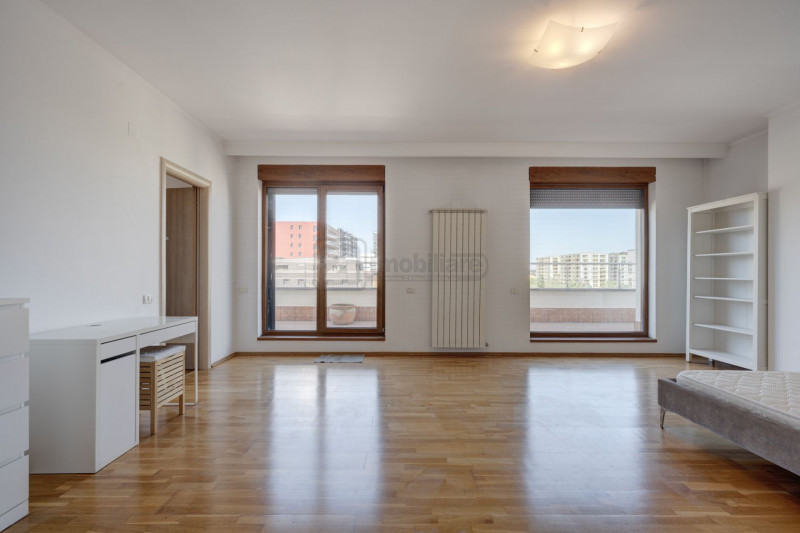 Herăstrău | Penthouse spectaculos 482 mp, 5 camere, terasă largă, view superb