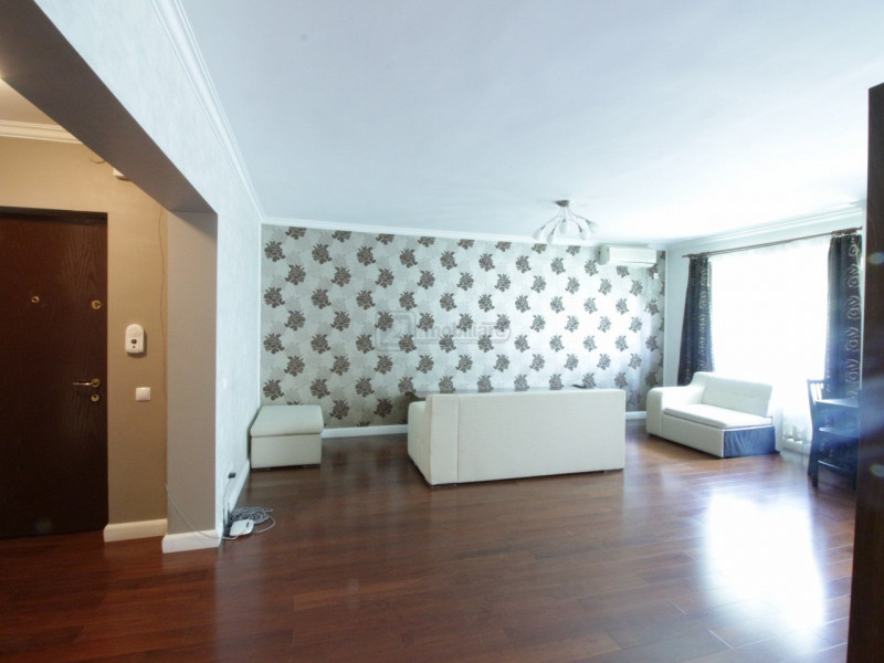 Barbu Vacarescu, ap.2 camere, 62 mp, parter inalt/ 4, bloc 1996, renovat/mobilat