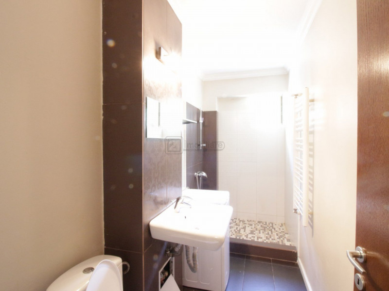 Barbu Vacarescu, ap.2 camere, 62 mp, parter inalt/ 4, bloc 1996, renovat/mobilat