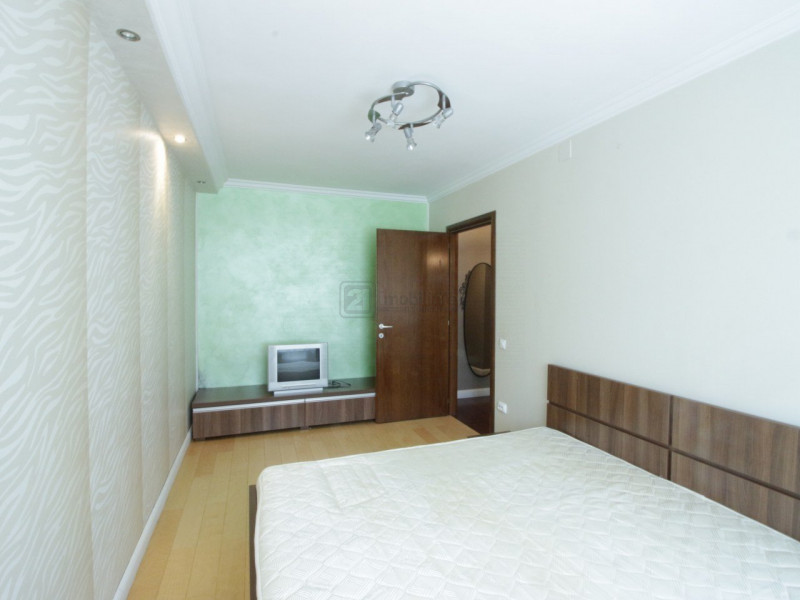 Barbu Vacarescu, ap.2 camere, 62 mp, parter inalt/ 4, bloc 1996, renovat/mobilat