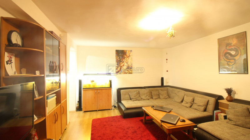 D-na Ghica/Lidl,apartament 4 camere,100 mp,bloc 1990,centrala proprie,2 balcoane