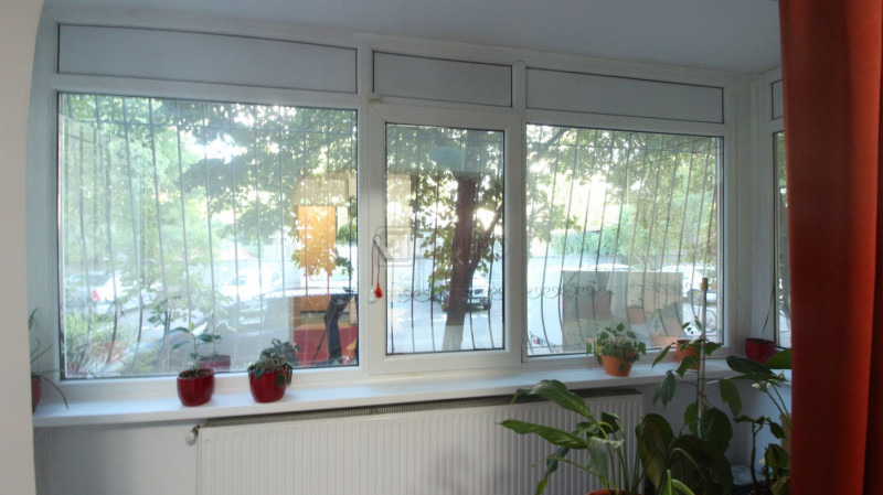 D-na Ghica/Lidl,apartament 4 camere,100 mp,bloc 1990,centrala proprie,2 balcoane