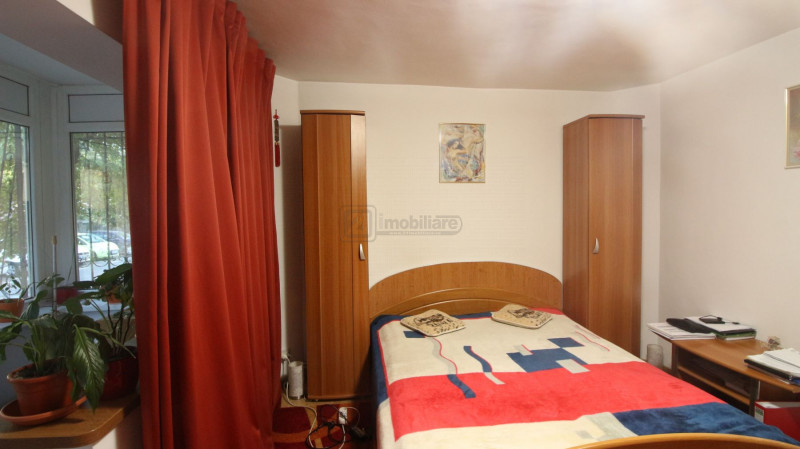 D-na Ghica/Lidl,apartament 4 camere,100 mp,bloc 1990,centrala proprie,2 balcoane