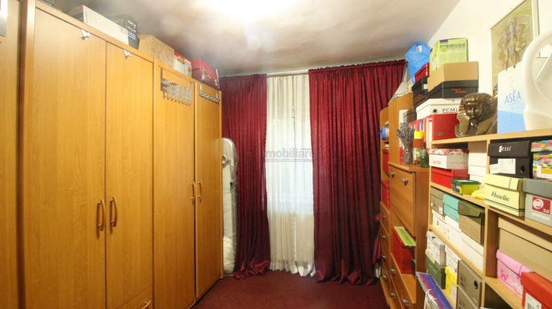 D-na Ghica/Lidl,apartament 4 camere,100 mp,bloc 1990,centrala proprie,2 balcoane