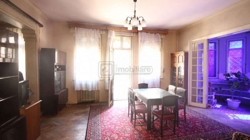 Kiseleff, vila stil neoromanesc, cel mai mare lot de teren din zona,strada unica