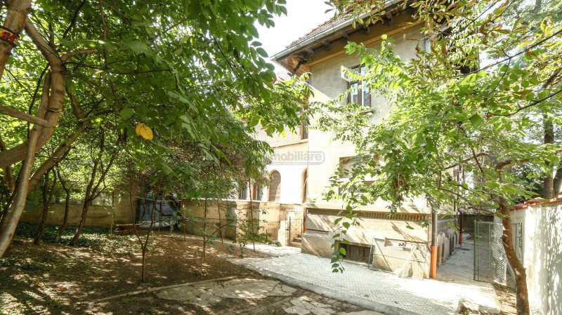 Kiseleff, vila stil neoromanesc, suprafata 490 mp, teren 619 mp, strada unica